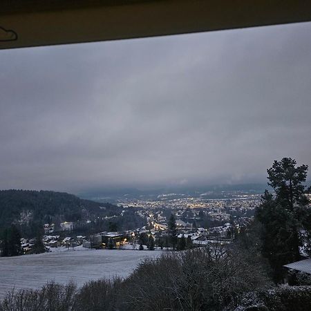 Großzügige Wohnung in wunderbarer Aussichtslage Villach Exterior foto